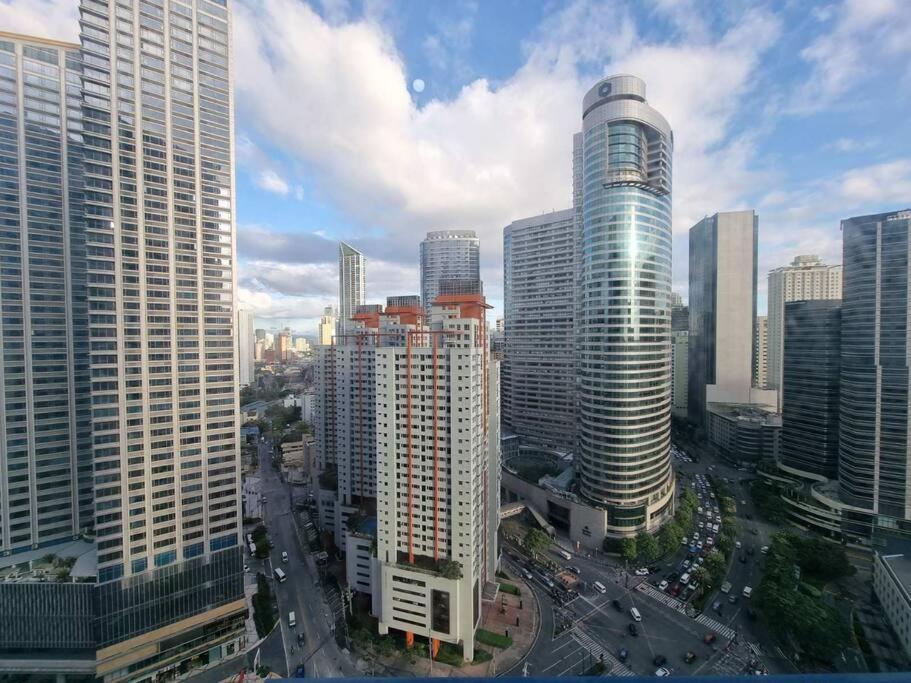 Great View 1 Bedroom Condo In Makati Near Trident Tower Manila Eksteriør bilde